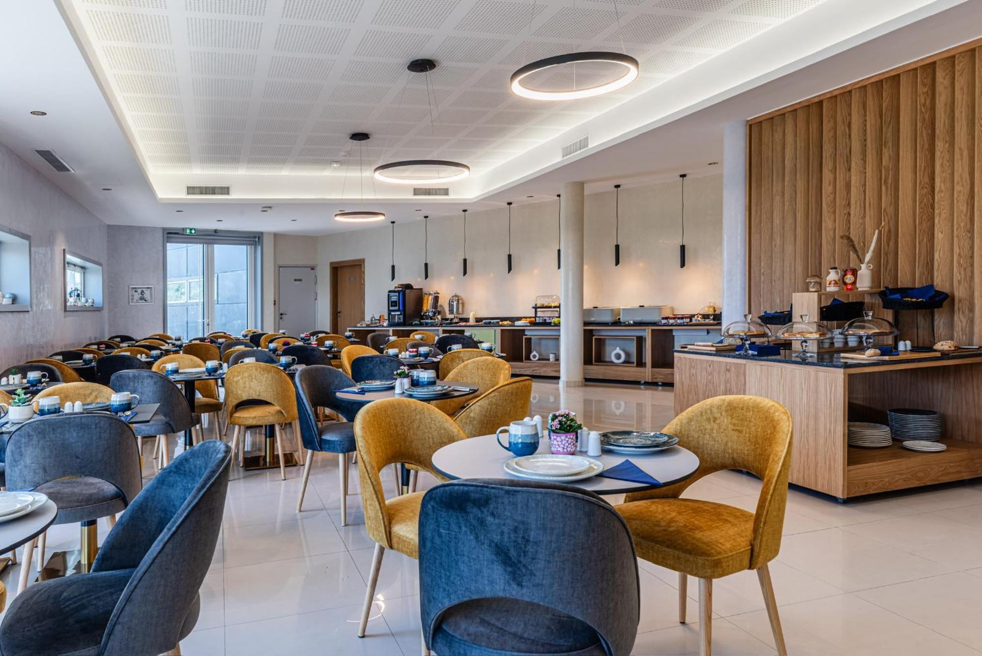 Brit Hotel Privilege Paris 罗尼苏布瓦 外观 照片